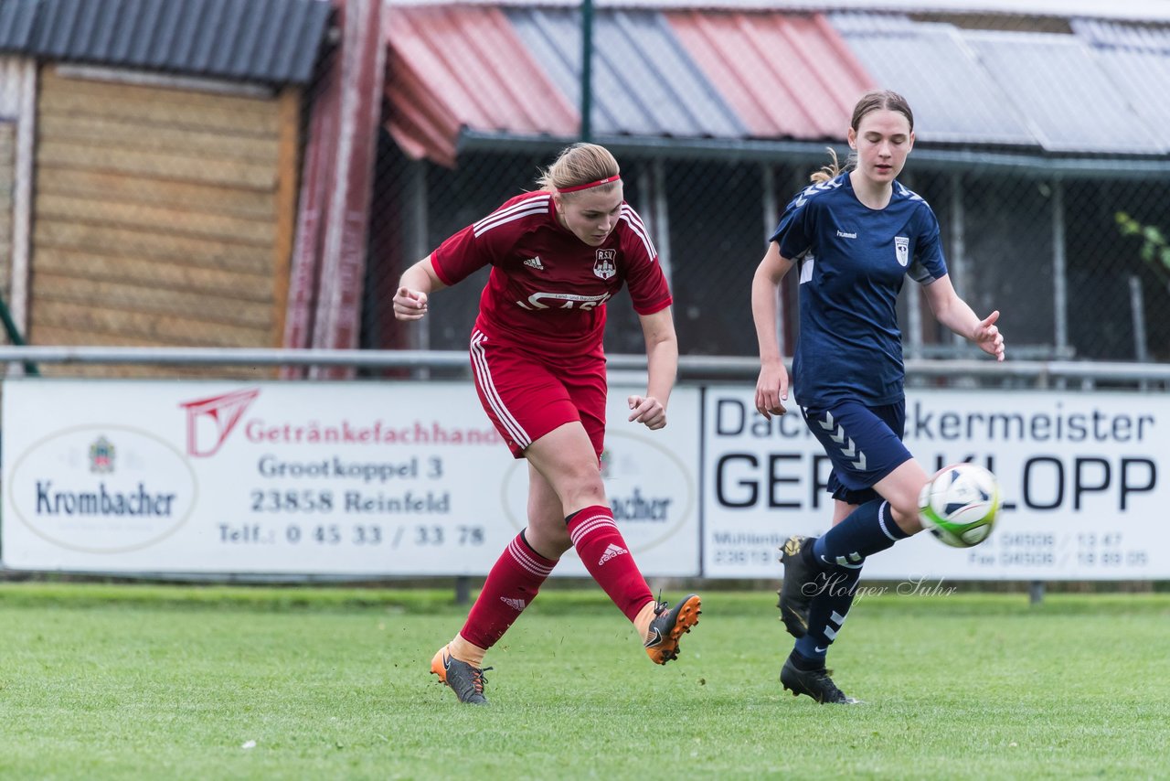 Bild 302 - Frauen SG Krummesse/Zarpen - Ratzeburger SV : Ergebnis: 4:2